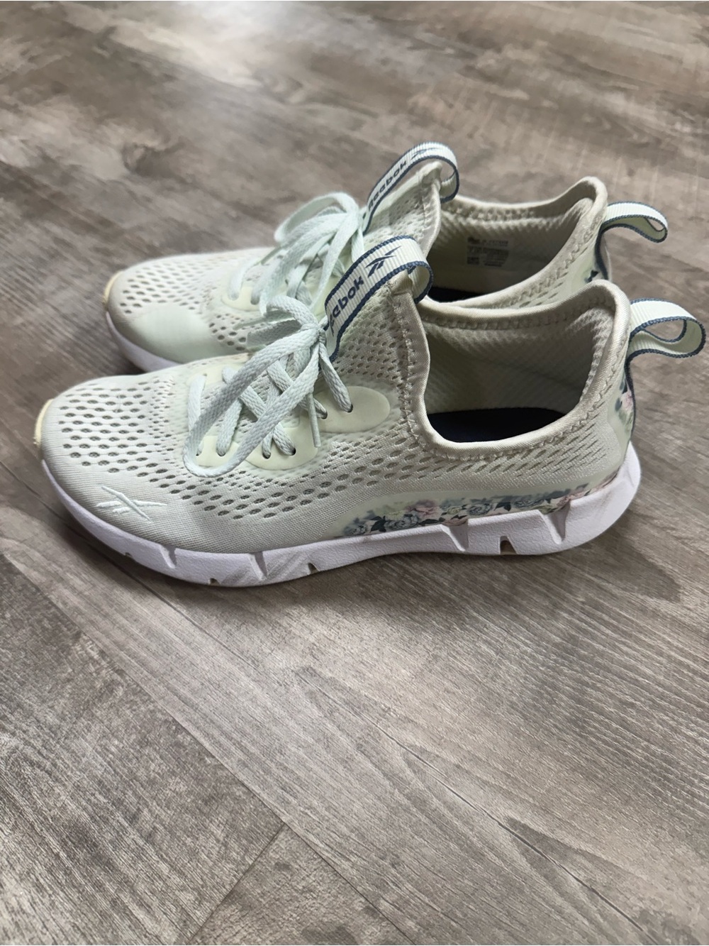 Reebok Women's Lightweight Floral-Accent Sneakers - light mint